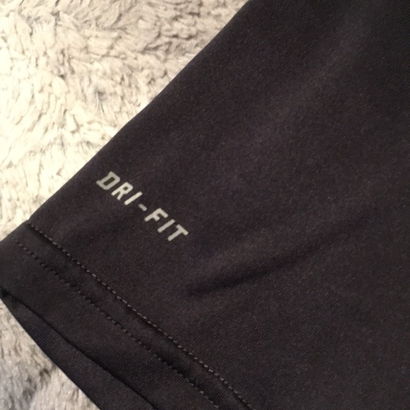 Nike kids shirt size 6 - Picture 4 of 4